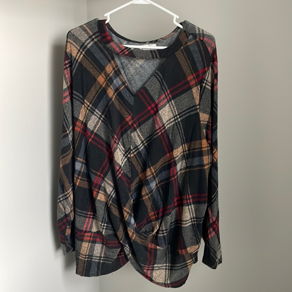 Oversized plaid Maurice’s sweater